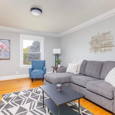 Spacious 2 Bedroom Home Near Ingersoll & Downtown 得梅因 外观 照片