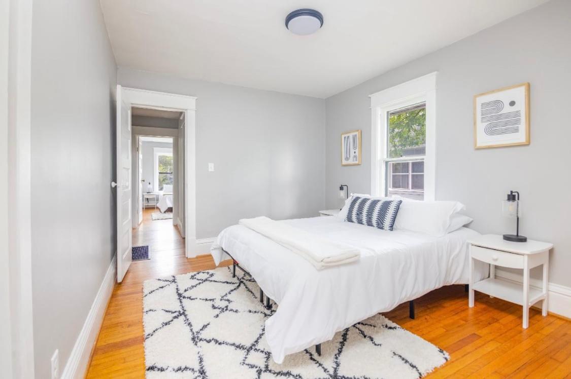 Spacious 2 Bedroom Home Near Ingersoll & Downtown 得梅因 外观 照片